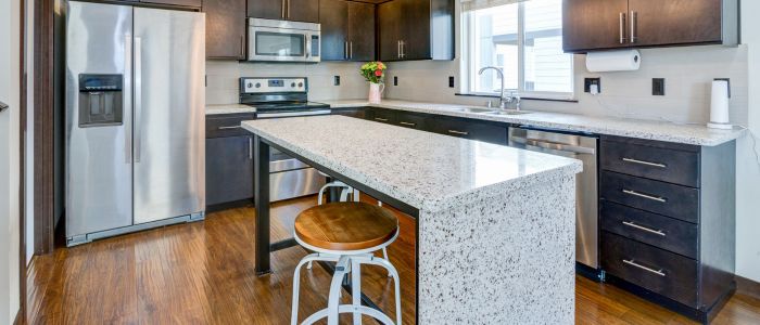 остров в кухнята